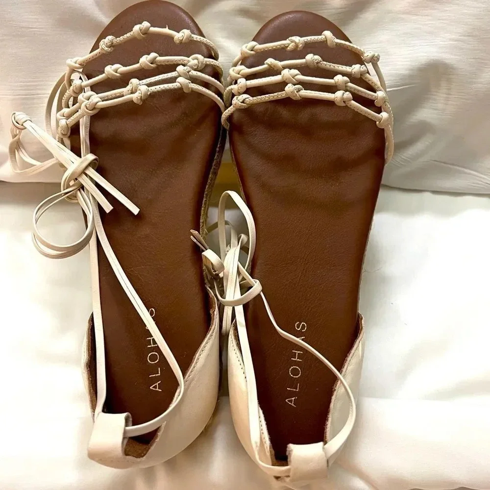 NWOB Alohas Wanderer Espadrille Sandals- White - size 40 U.S size 9.5